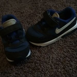 8c Boy Nike air max